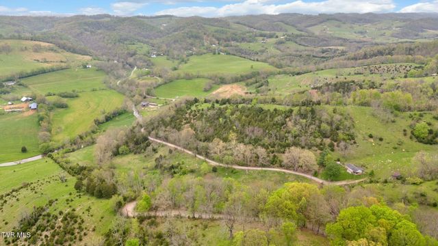 528 Tower Road, Lebanon, VA 24266