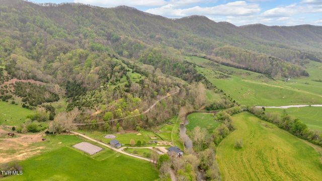 528 Tower Road, Lebanon, VA 24266