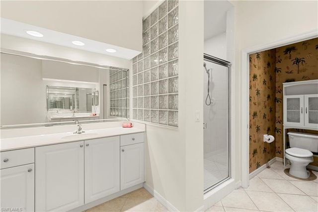 4141 Bay Beach LN 4P3, Fort Myers Beach, FL 33931