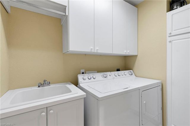 4141 Bay Beach LN 4P3, Fort Myers Beach, FL 33931