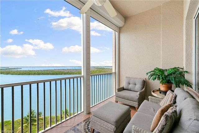 4141 Bay Beach LN 4P3, Fort Myers Beach, FL 33931