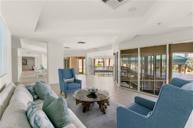 4141 Bay Beach LN 4P3, Fort Myers Beach, FL 33931