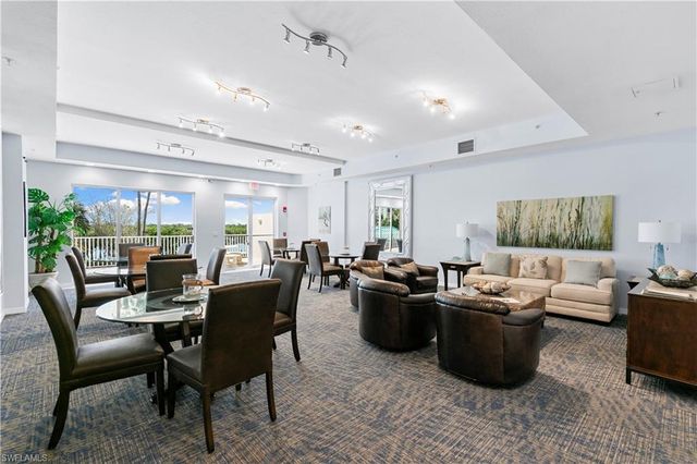 4141 Bay Beach LN 4P3, Fort Myers Beach, FL 33931