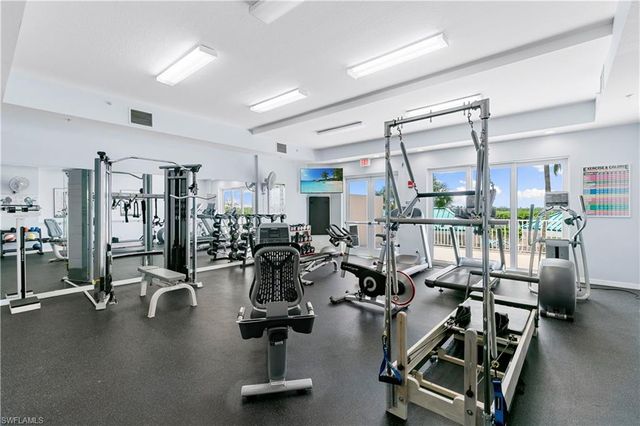 4141 Bay Beach LN 4P3, Fort Myers Beach, FL 33931