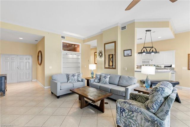 4141 Bay Beach LN 4P3, Fort Myers Beach, FL 33931