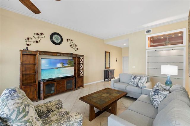 4141 Bay Beach LN 4P3, Fort Myers Beach, FL 33931