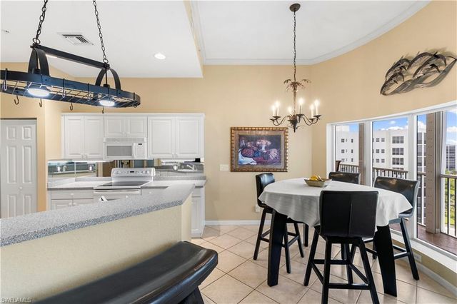4141 Bay Beach LN 4P3, Fort Myers Beach, FL 33931