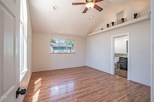 171 Peggy Lane, Talent, OR 97540