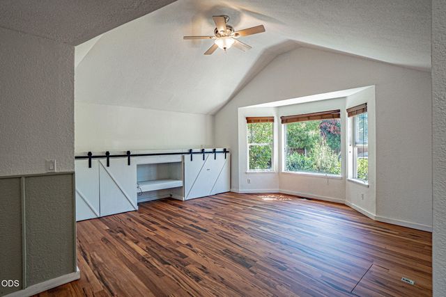 171 Peggy Lane, Talent, OR 97540