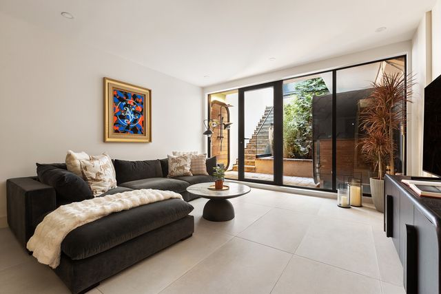 76 S 2ND Street, New York City, NY 11249