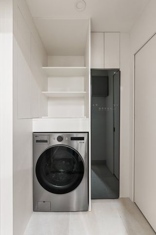 76 S 2ND Street, New York City, NY 11249