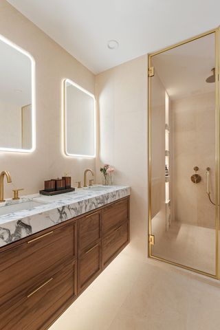 76 S 2ND Street, New York City, NY 11249