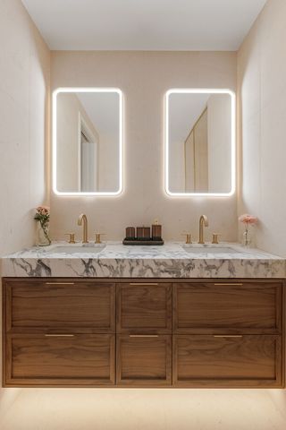 76 S 2ND Street, New York City, NY 11249