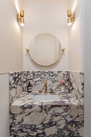 76 S 2ND Street, New York City, NY 11249