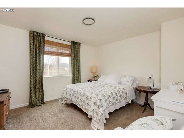 2097 Nw WOODLAND Dr, Mc Minnville, OR 97128