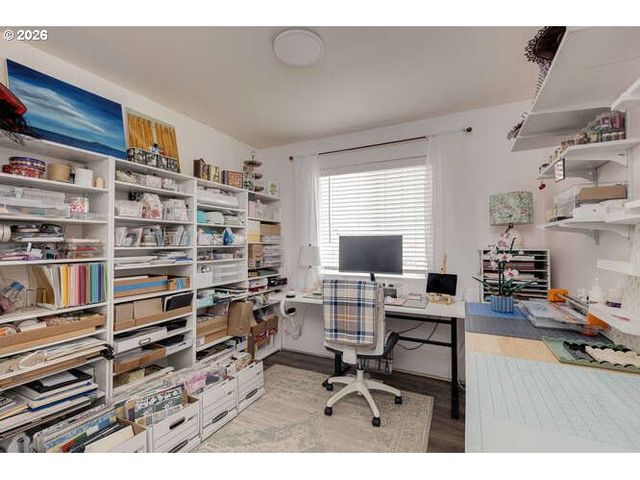 2097 Nw WOODLAND Dr, Mc Minnville, OR 97128