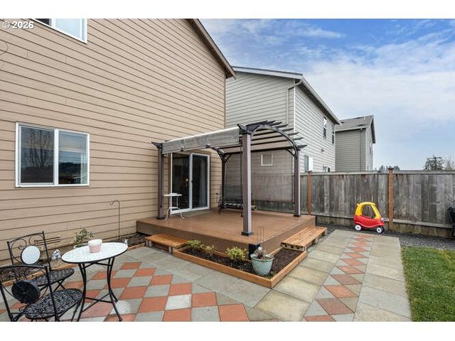 2097 Nw WOODLAND Dr, Mc Minnville, OR 97128