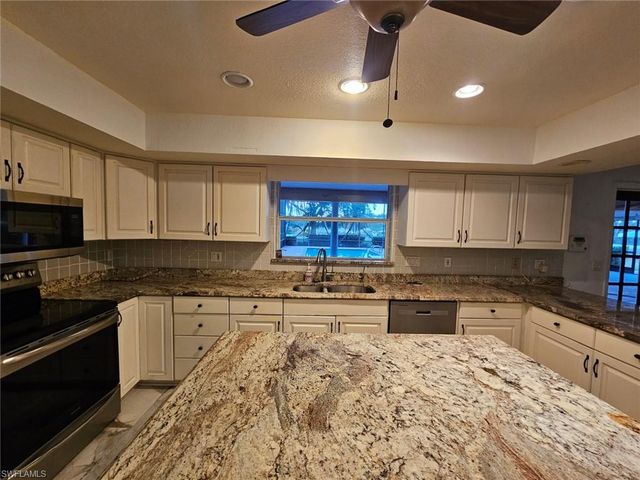 3680 Ft Denaud RD, Labelle, FL 33935