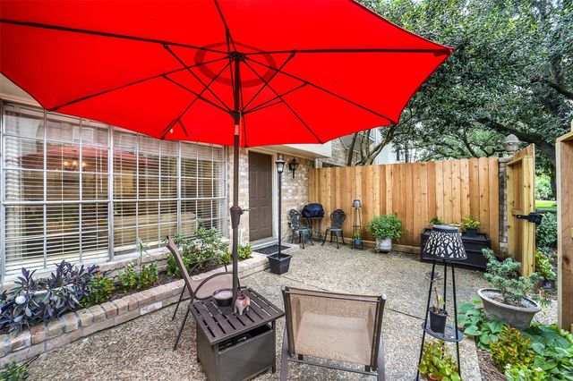 923 Wax Myrtle Lane, Houston, TX 77079