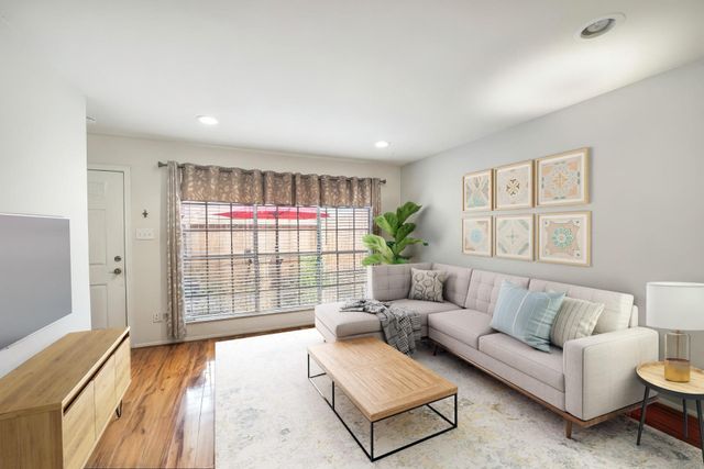 923 Wax Myrtle Lane, Houston, TX 77079