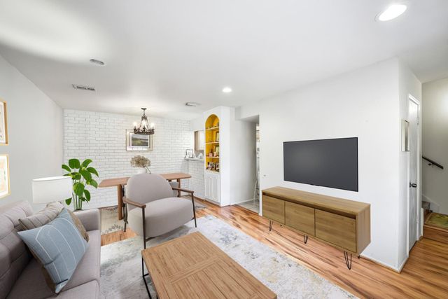 923 Wax Myrtle Lane, Houston, TX 77079