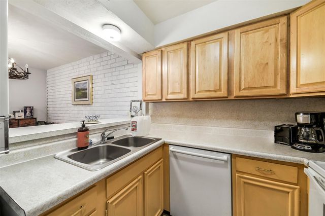 923 Wax Myrtle Lane, Houston, TX 77079
