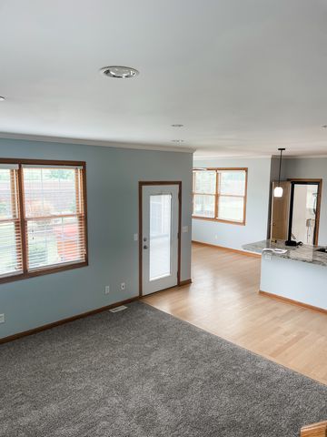 1308 Axcel Lane, Sycamore, IL 60178