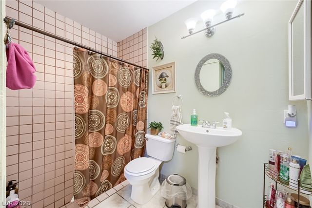 3572 Regents Circle, Las Vegas, NV 89121
