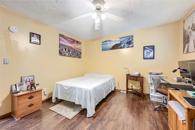 3572 Regents Circle, Las Vegas, NV 89121
