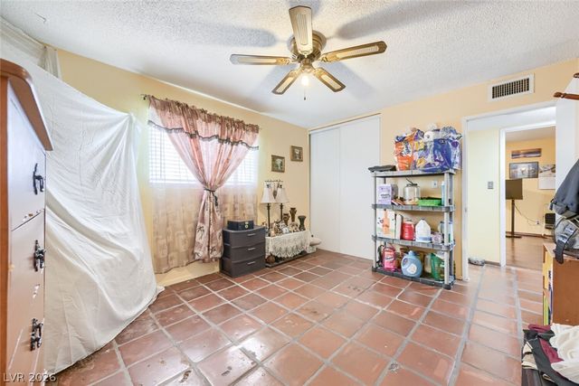 3572 Regents Circle, Las Vegas, NV 89121