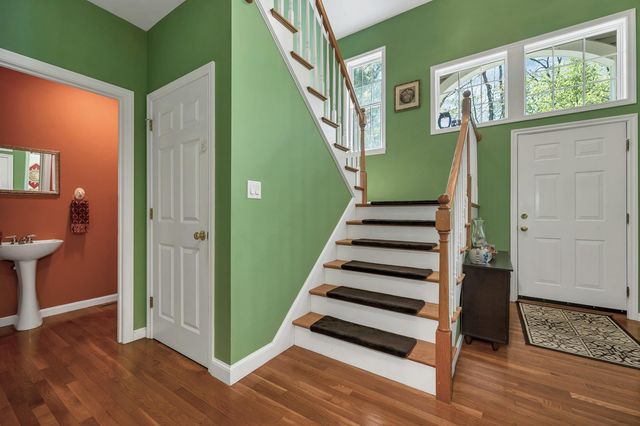 281 New Boston Road, Bedford, NH 03110