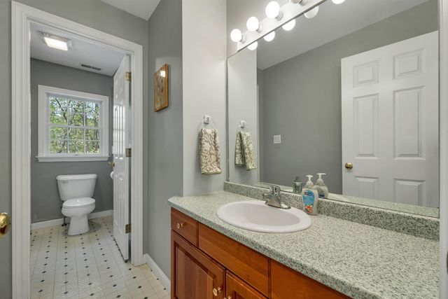 281 New Boston Road, Bedford, NH 03110