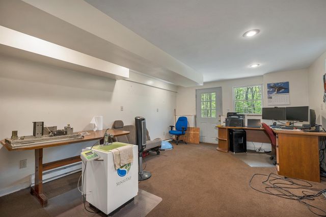 281 New Boston Road, Bedford, NH 03110