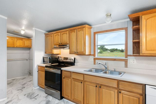 2255 County Road 376, Anna, TX 75409