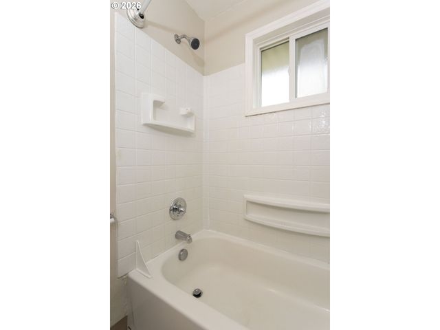 1108 GRAND Blvd, Vancouver, WA 98661