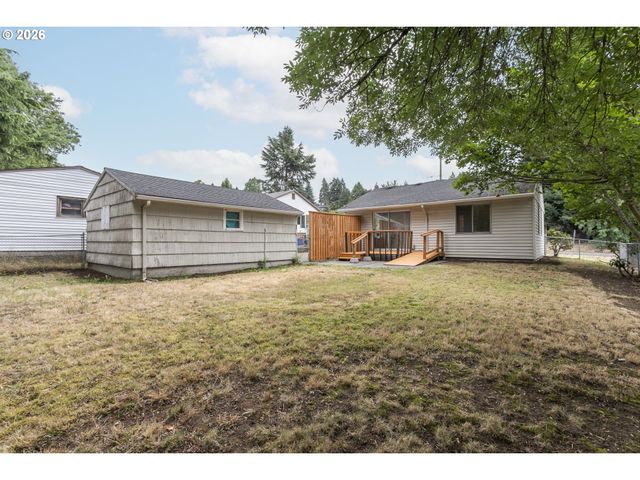 1108 GRAND Blvd, Vancouver, WA 98661