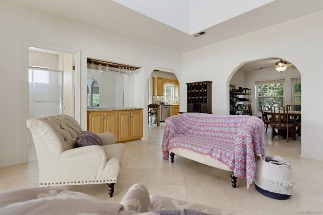 16819 Daza Dr, Ramona, CA 92065