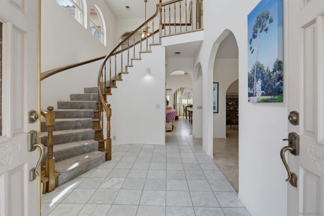 16819 Daza Dr, Ramona, CA 92065
