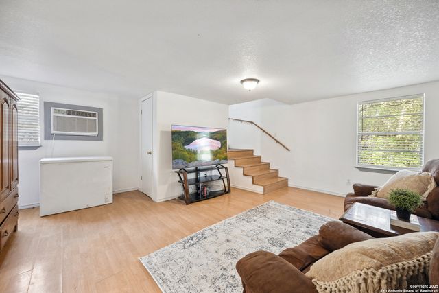 234 Arizona Ave, Lakehills, TX 78063