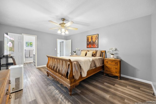 234 Arizona Ave, Lakehills, TX 78063