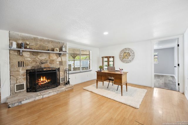 234 Arizona Ave, Lakehills, TX 78063