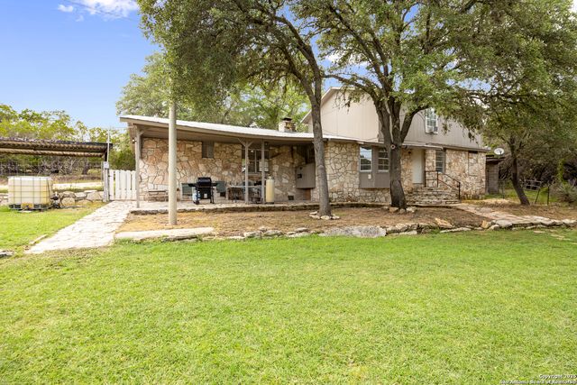 234 Arizona Ave, Lakehills, TX 78063