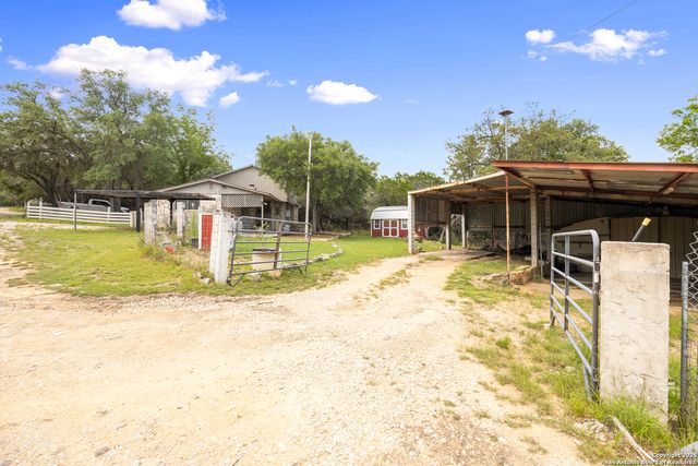 234 Arizona Ave, Lakehills, TX 78063