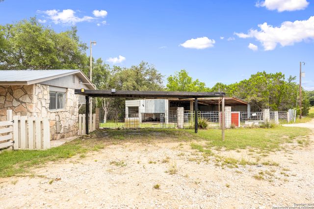 234 Arizona Ave, Lakehills, TX 78063