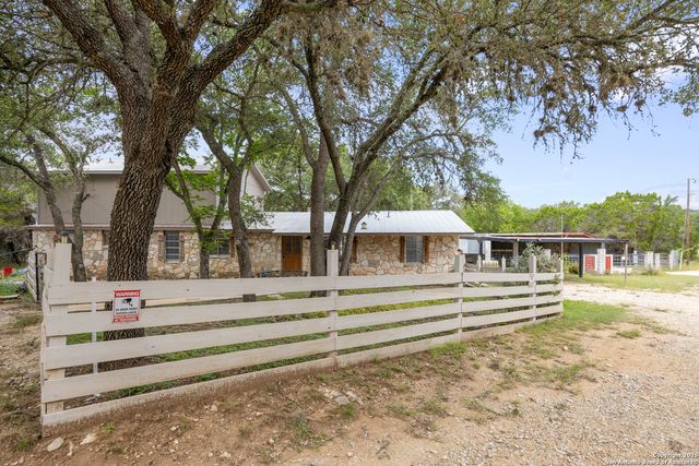 234 Arizona Ave, Lakehills, TX 78063
