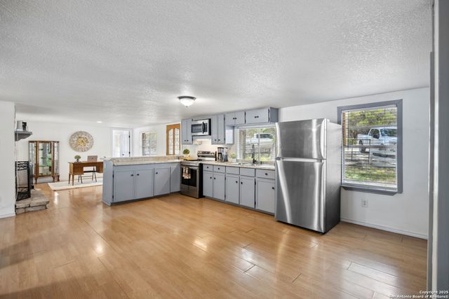 234 Arizona Ave, Lakehills, TX 78063
