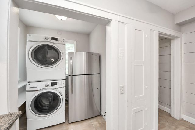 2817 Truxillo Street B, Houston, TX 77004