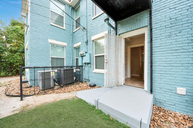 2817 Truxillo Street B, Houston, TX 77004