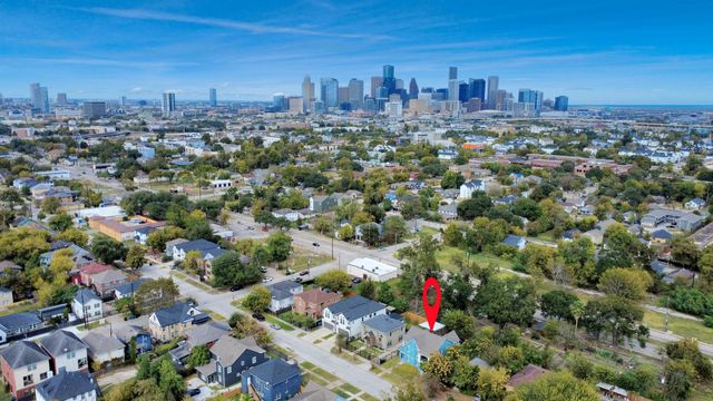 2817 Truxillo Street B, Houston, TX 77004
