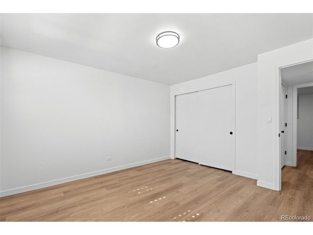 3490 S Akron St 1, Denver, CO 80231